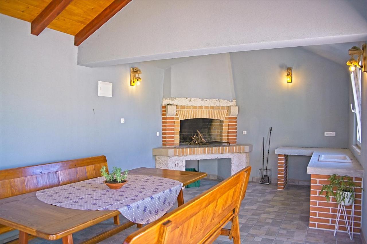 Apartman Nikica Postira Kültér fotó