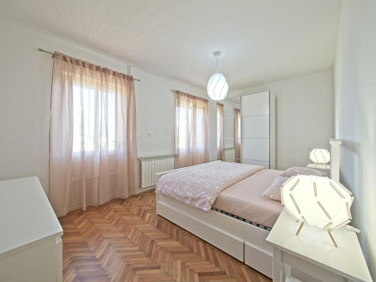 Apartman Nikica Postira Kültér fotó