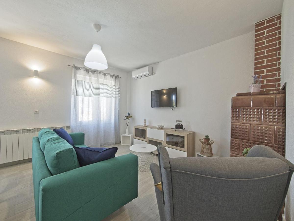 Apartman Nikica Postira Kültér fotó