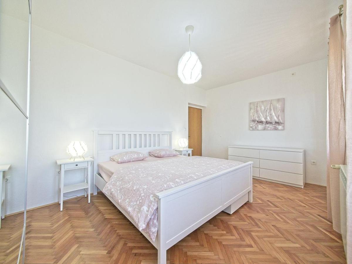 Apartman Nikica Postira Kültér fotó