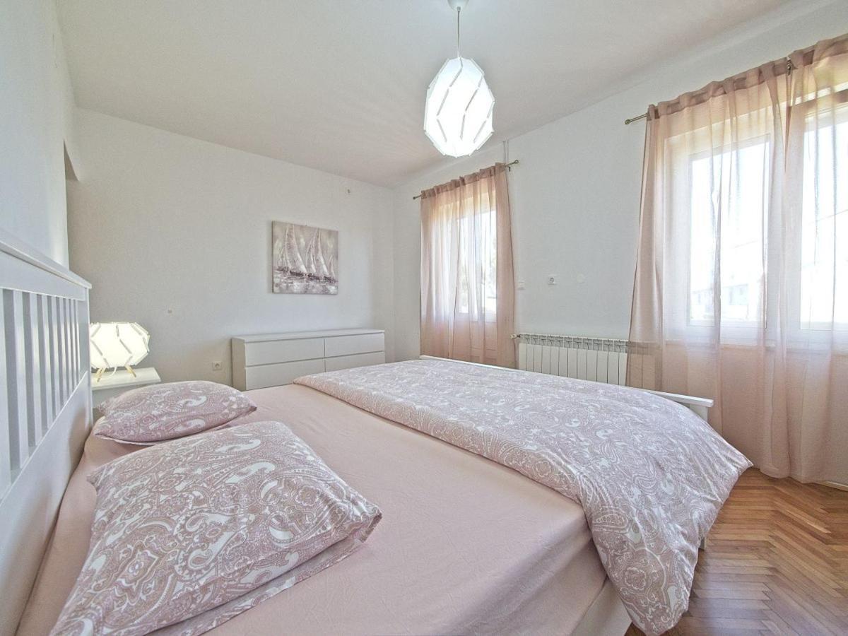 Apartman Nikica Postira Kültér fotó